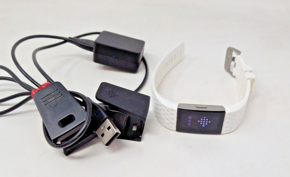 Fitbit Charge 2 Heart Rate Fitness Activity Tracker Black White Chargers Works